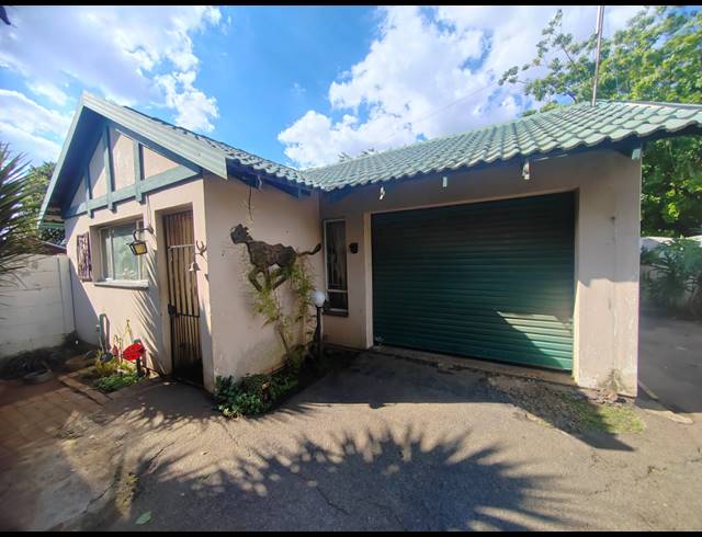 2 BEDROOM FREESTANDING FOR SALE IN HUNTINGDON